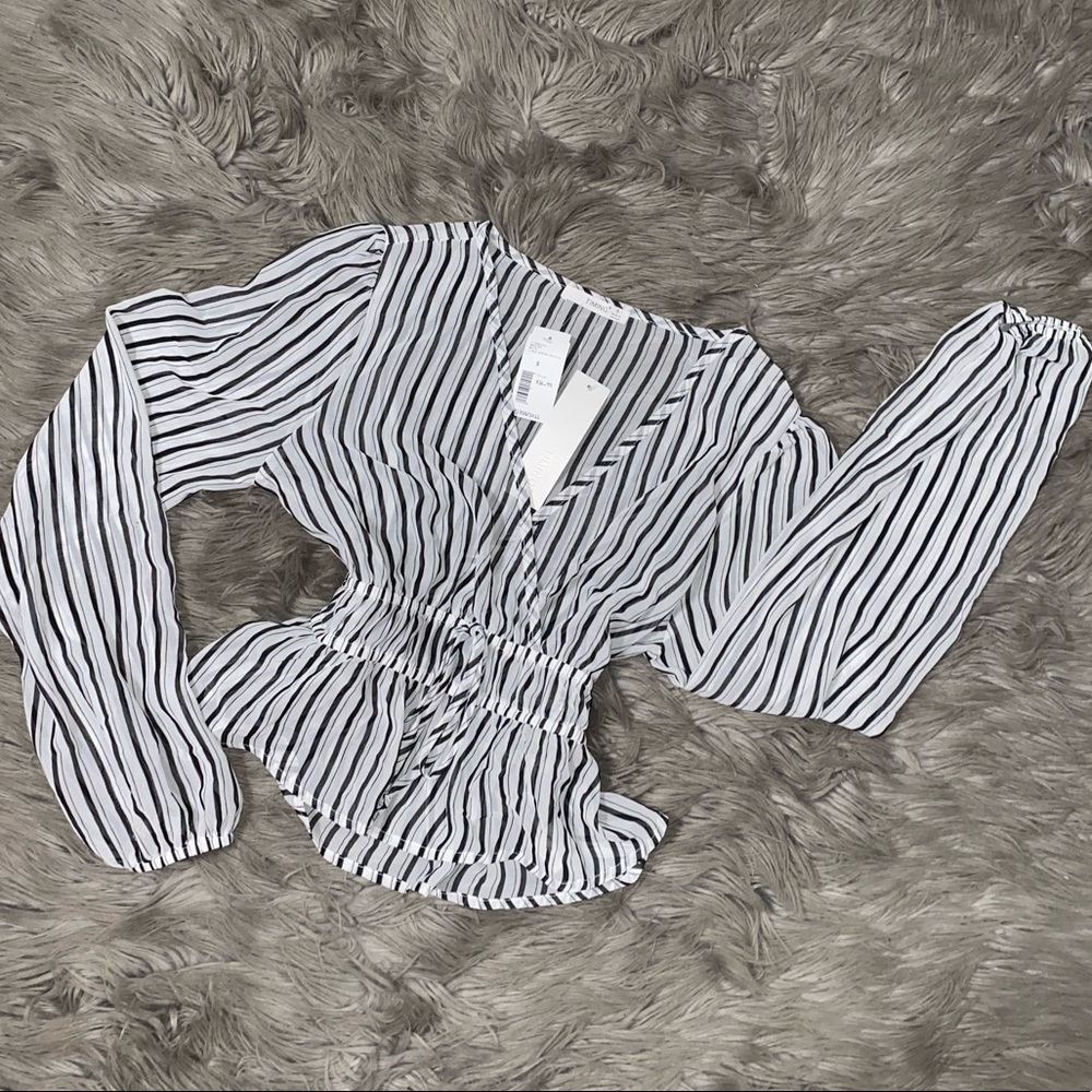 COPY - NEW!! LONG SLEEVE CROP TOP